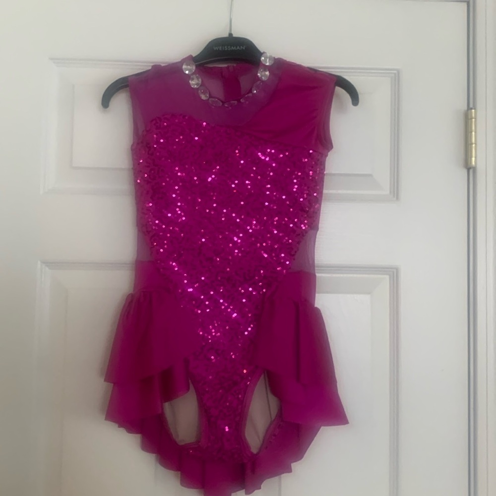 Girls Dance Costume. Size MC Excellent condition.